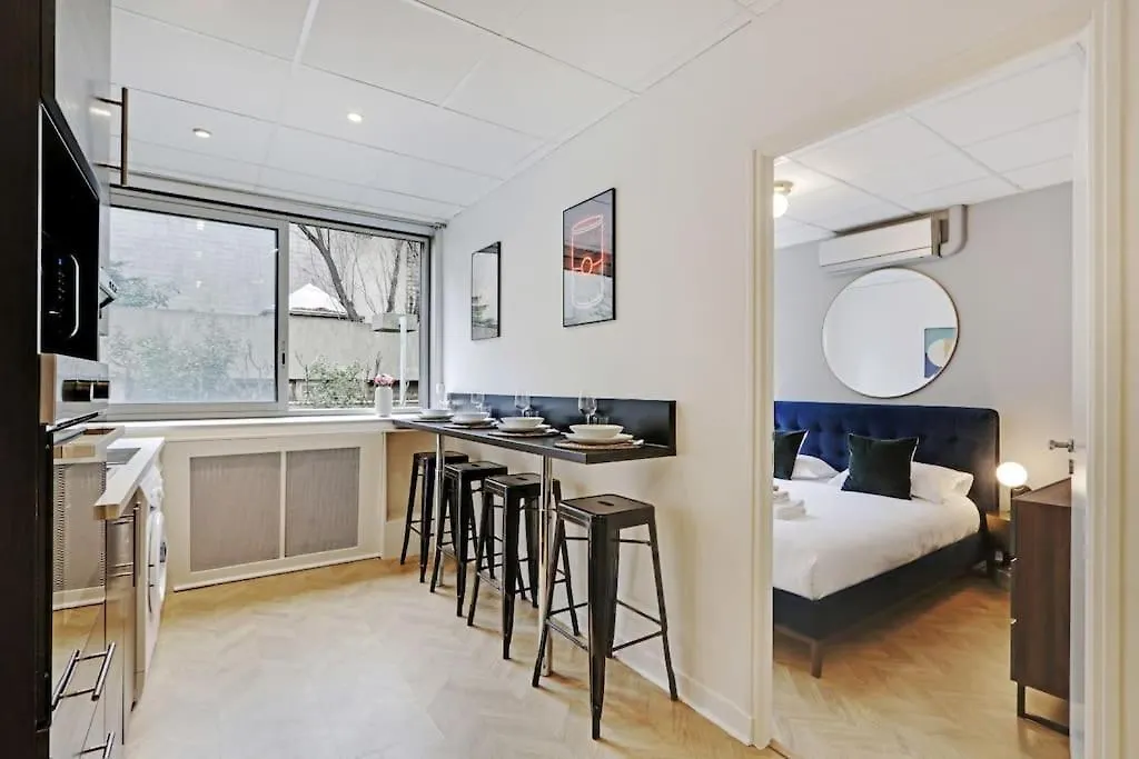 Apartment Beautiful 4p/1br Champs Elysees Paris
